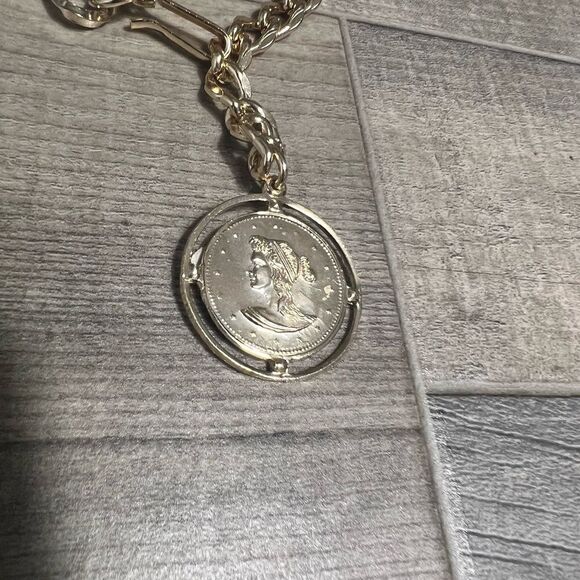 Women’s Vintage silver tone lightweight link Belt w extender. - Picture 4 of 7